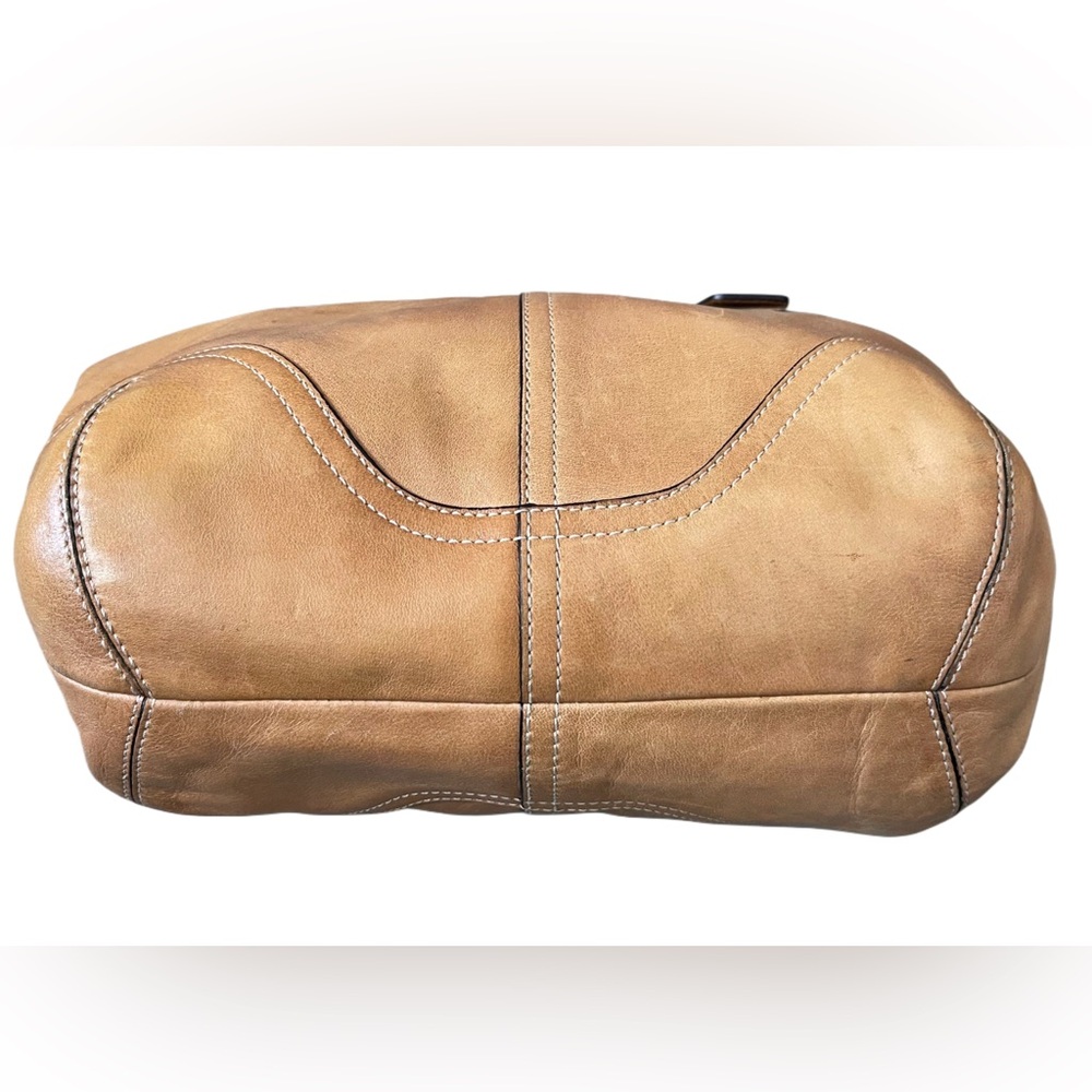 ❌SOLD❌Vintage Coach Leather Tan/Camel Color Shoulder/ Handbag - Picture 13 of 17